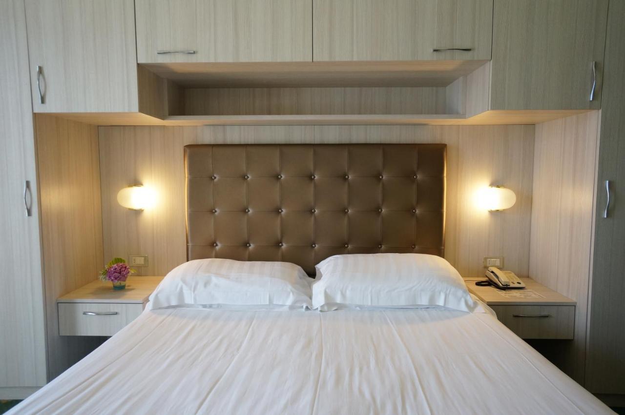 Hotel Splendid Palace Limone sul Garda Bagian luar foto